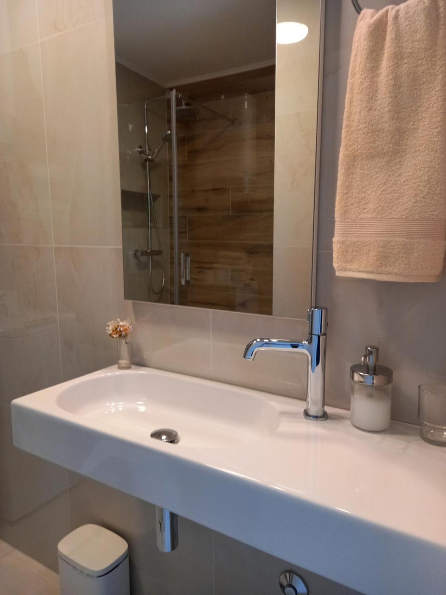 Bruno Split Centre Apartment And Room Phòng bức ảnh