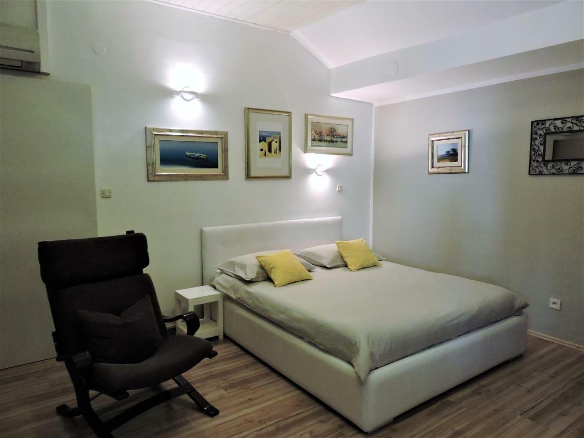 Bruno Split Centre Apartment And Room Ngoại thất bức ảnh